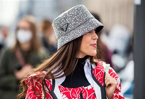 elegant bucket hats for women